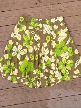 Vintage 2000’s Deadstock B Moss Floral A-Line Mini Skirt in Olive & Lime